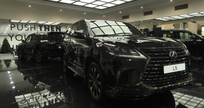 New vs Used cars New vs Used cars