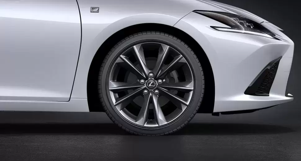ES Vehicle White 